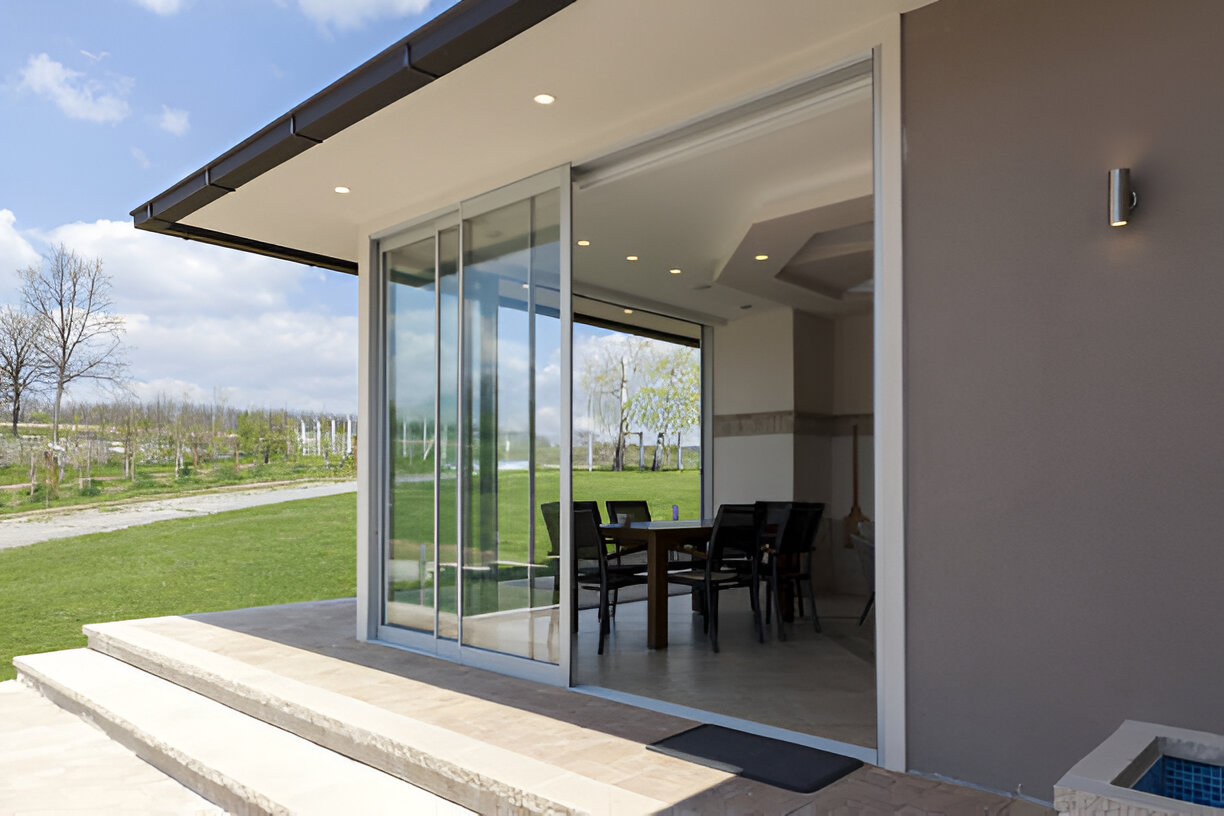 Restaurant Glass Partitions